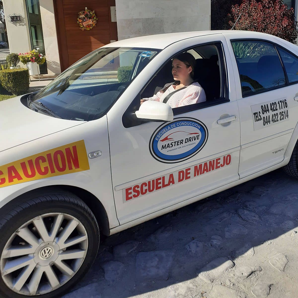 Escuela de Manejo Master Drive - Autos en la escuela