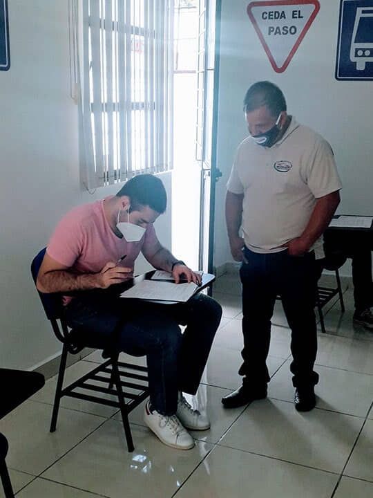 Escuela de Manejo Master Drive - Conocimientos para conducir seguro