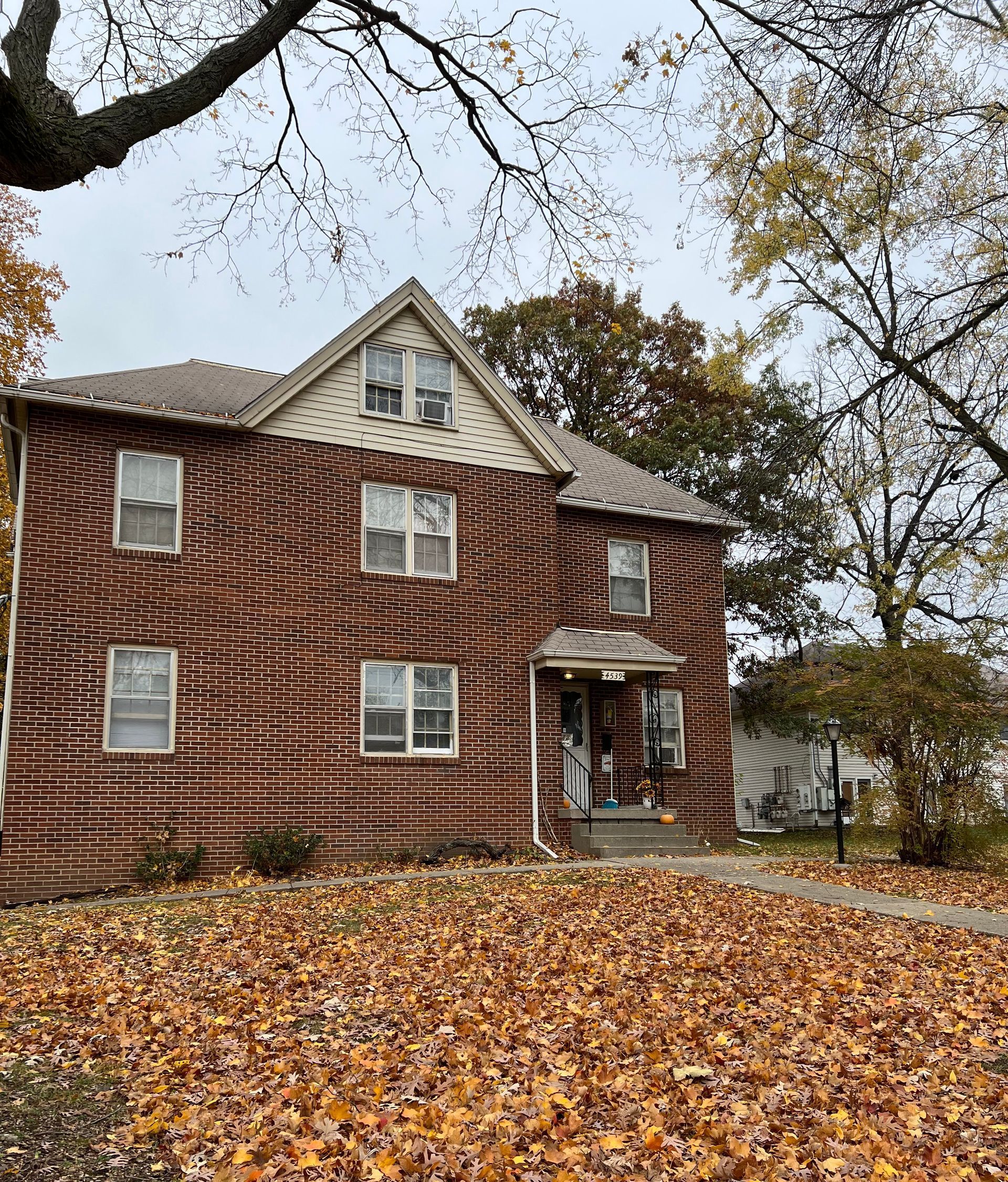 Waveland Place Apartments