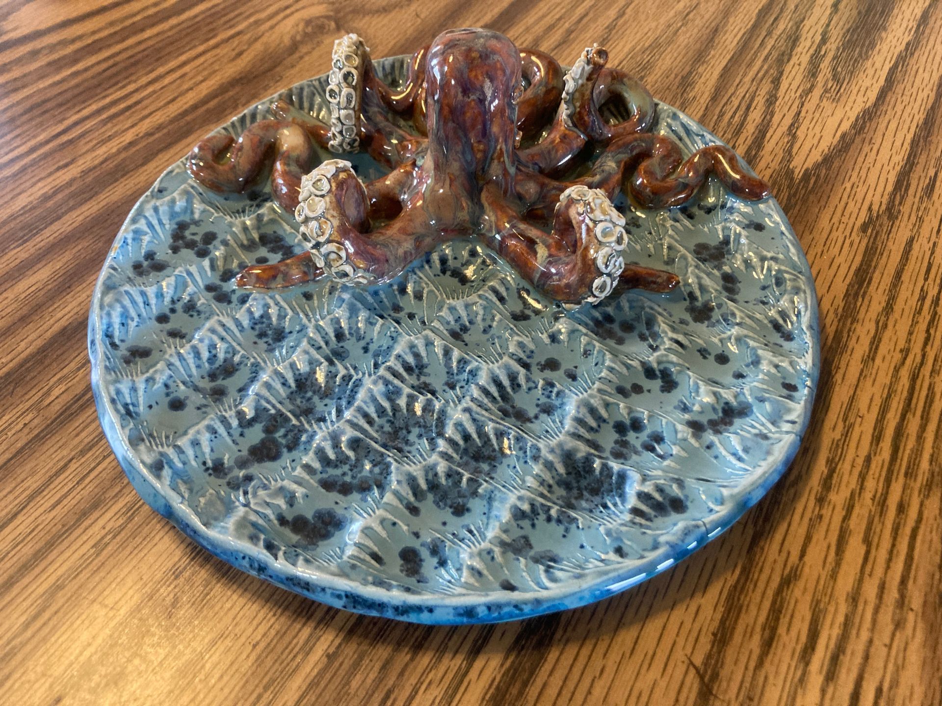 red octopus plate
