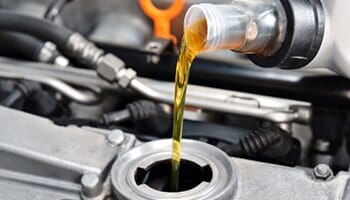 Change oil — Auto Maintenance in Detroit MI