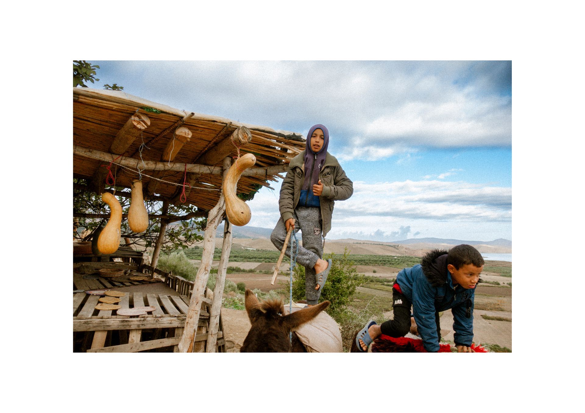 Racconti visivi di strada e quotidianità in Marocco. Fotografia che osserva, ascolta e restituisce emozioni vere.