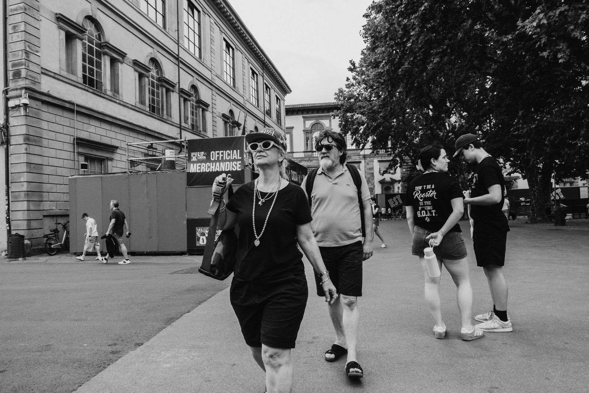 Racconti visivi di strada e quotidianità. Fotografia che osserva, ascolta e restituisce emozioni vere.