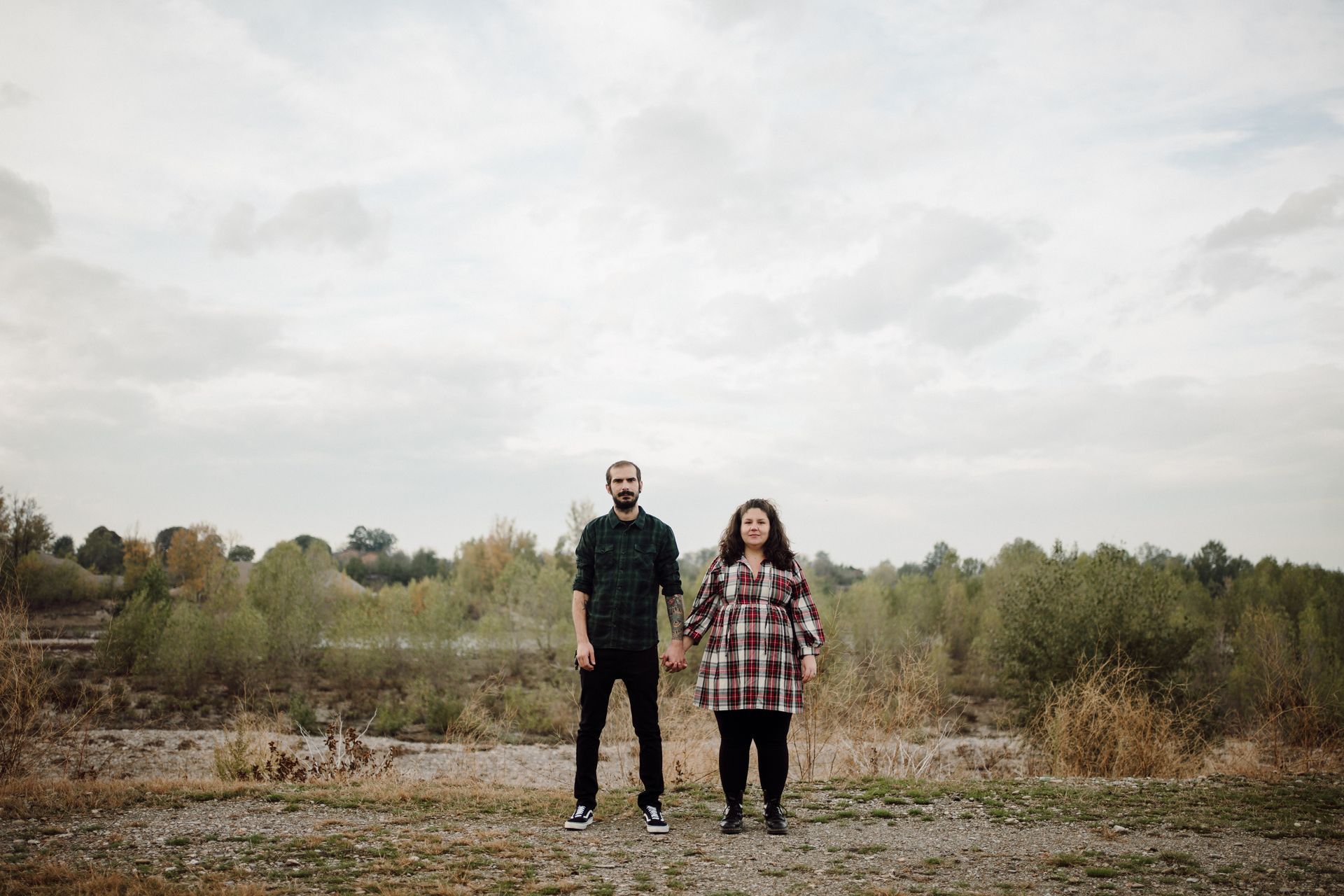 Reportage autentico per matrimoni intimi ed elopement. Fotografia naturale, discreta e senza pose.