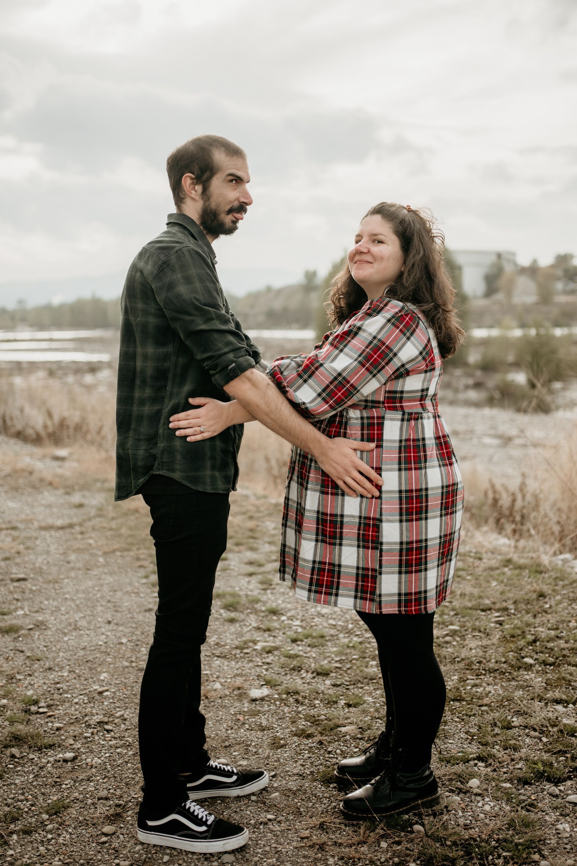 Reportage autentico per matrimoni intimi ed elopement. Fotografia naturale, discreta e senza pose.