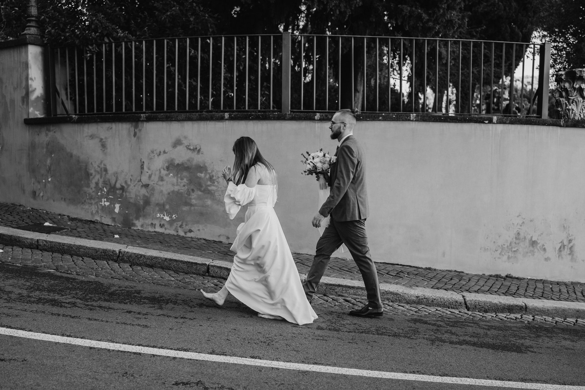 Racconti visivi di strada e quotidianità. Fotografia che osserva, ascolta e restituisce emozioni vere.