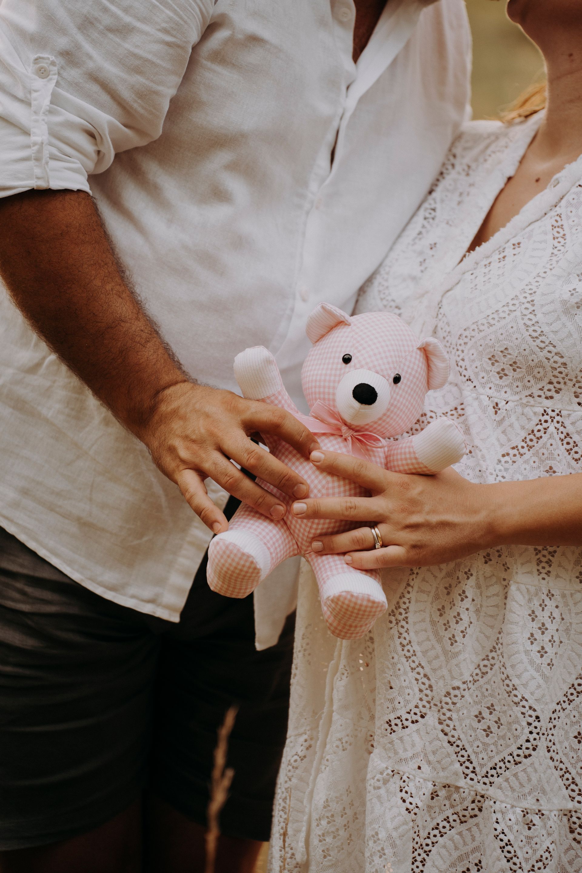 Servizio fotografico di famiglia e gravidanza in Italia. Stile naturale, reportage autentico.