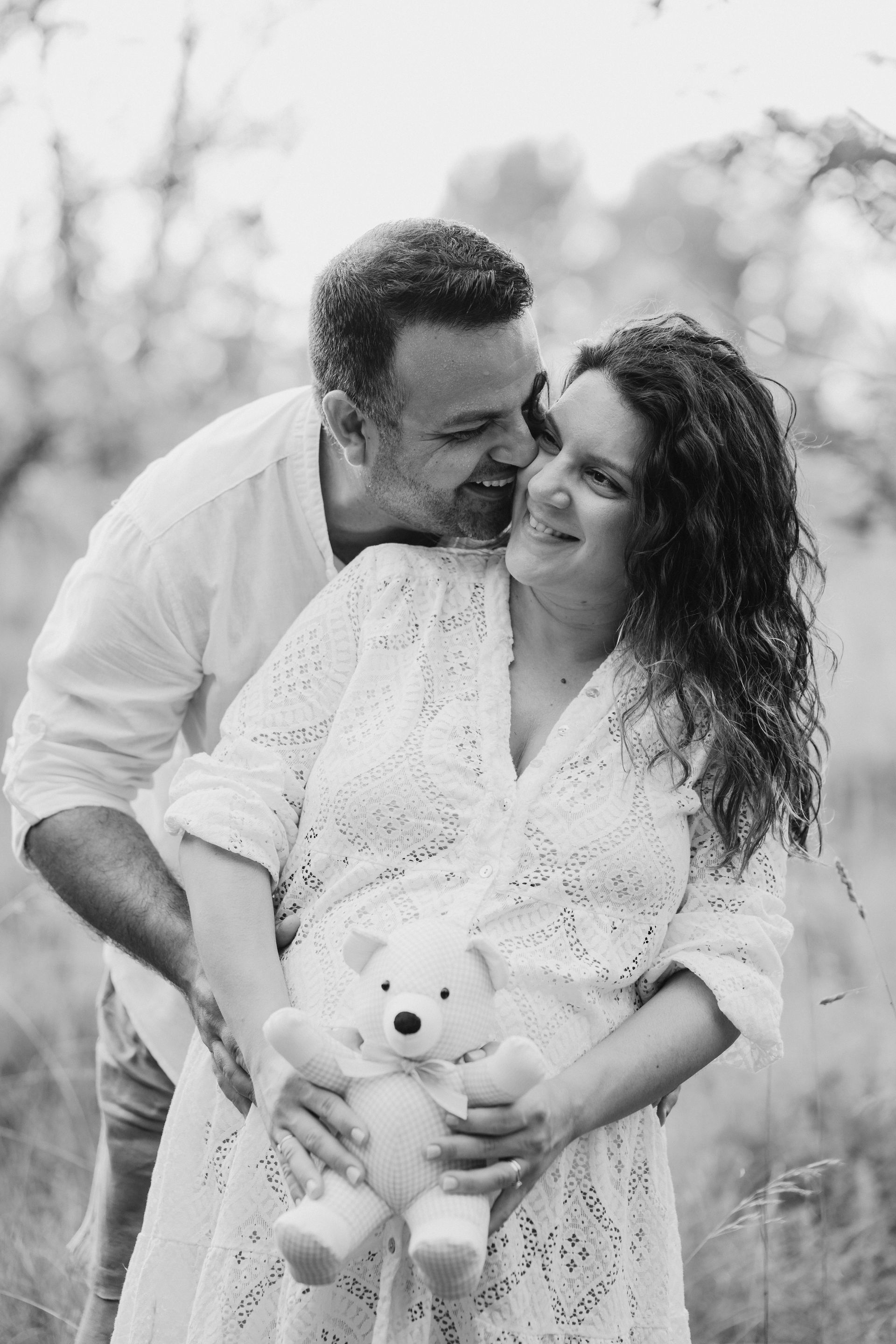 Servizio fotografico di famiglia e gravidanza in Italia. Stile naturale, reportage autentico.