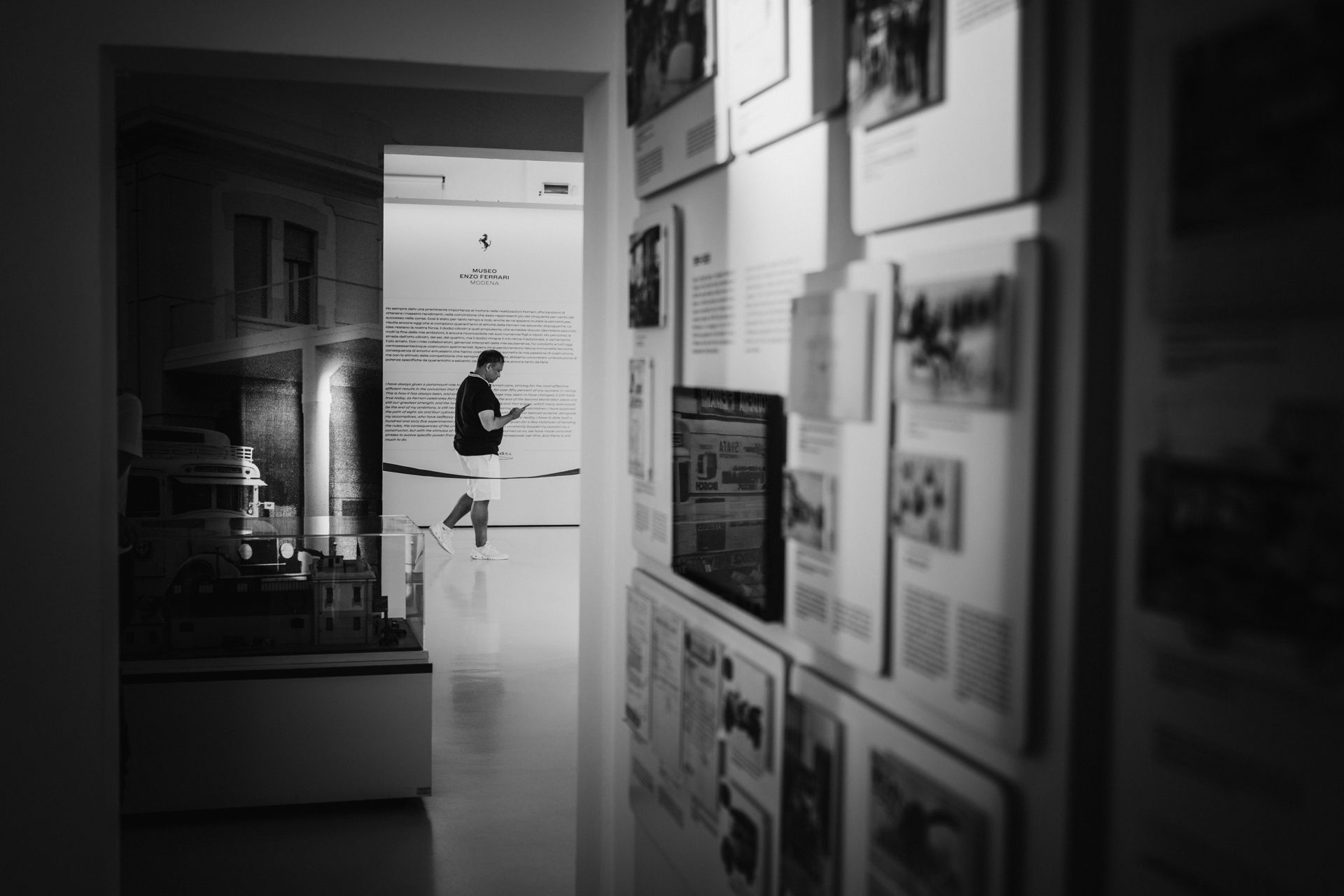 Racconti visivi di strada e quotidianità. Fotografia che osserva, ascolta e restituisce emozioni vere.