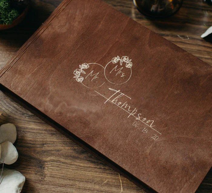 Reportage autentico per matrimoni intimi ed elopement. Fotografia naturale, discreta e senza pose.