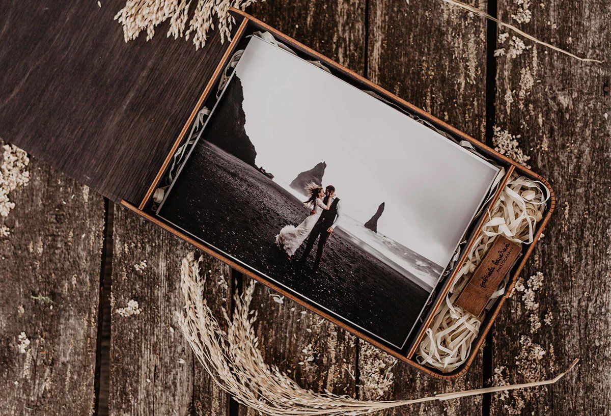 Reportage autentico per matrimoni intimi ed elopement. Fotografia naturale, discreta e senza pose.