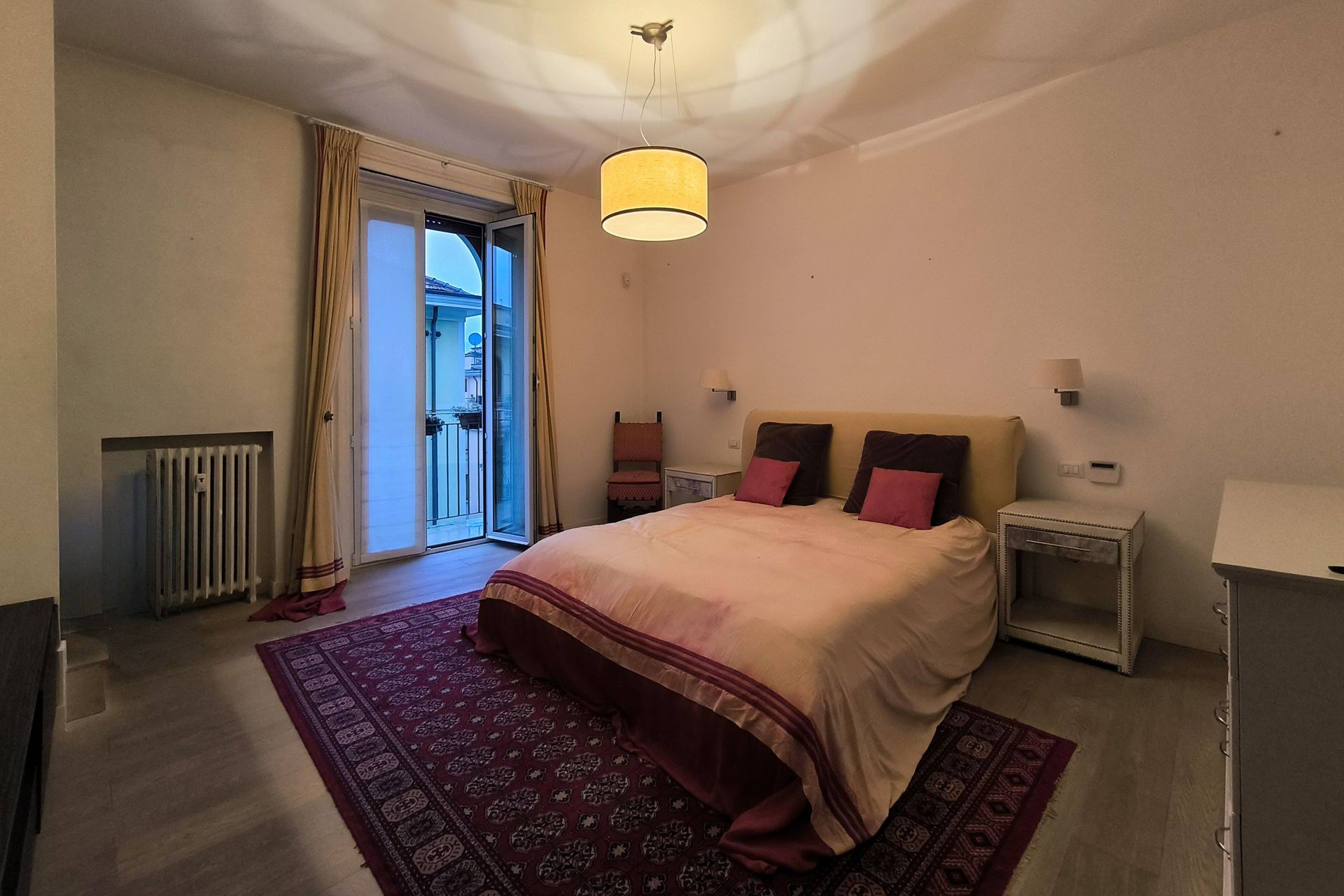 PRIMA E DOPO HOME STAGING camera