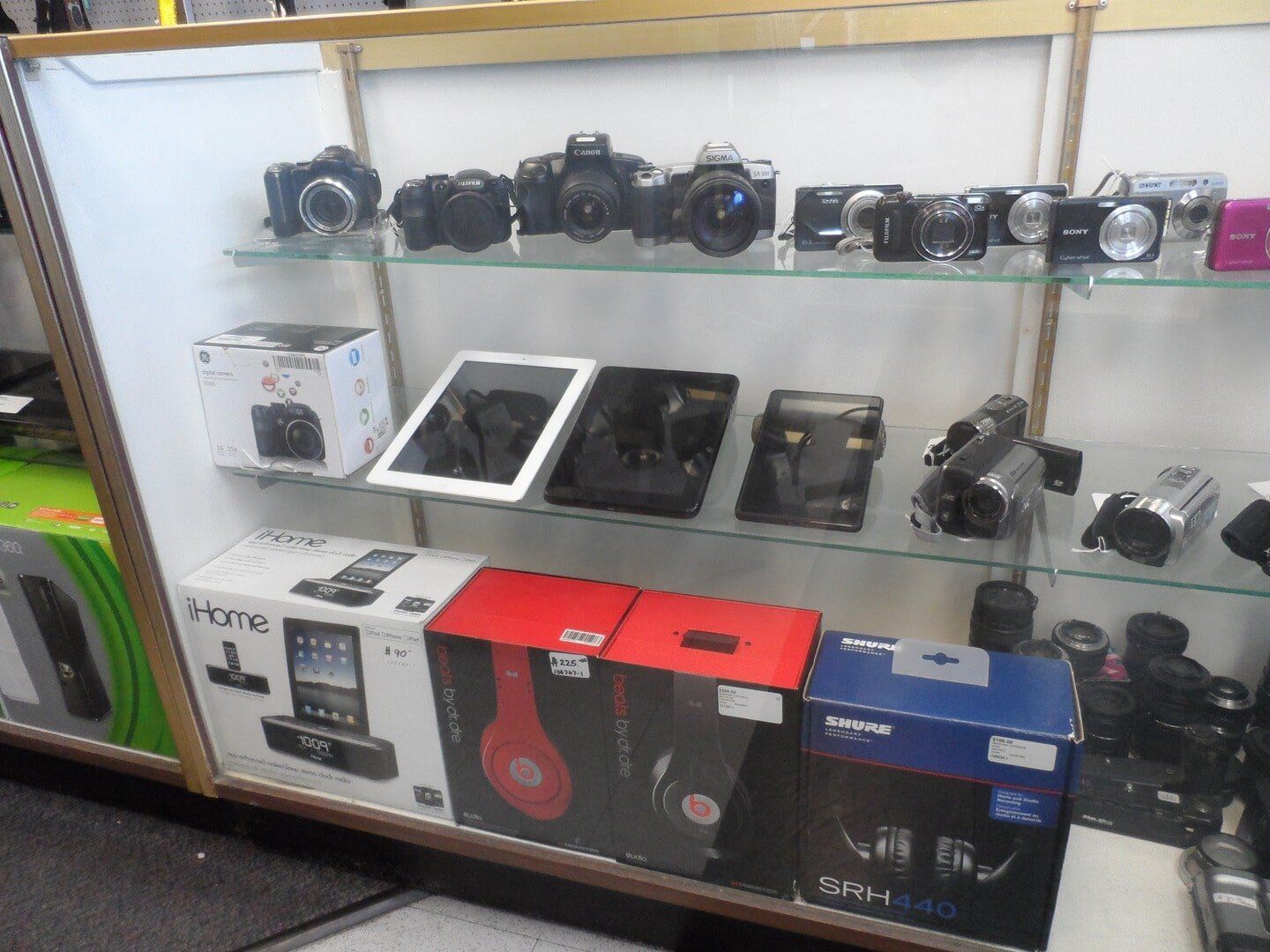 Tablets and Cameras - Cameras in Victorville, CA