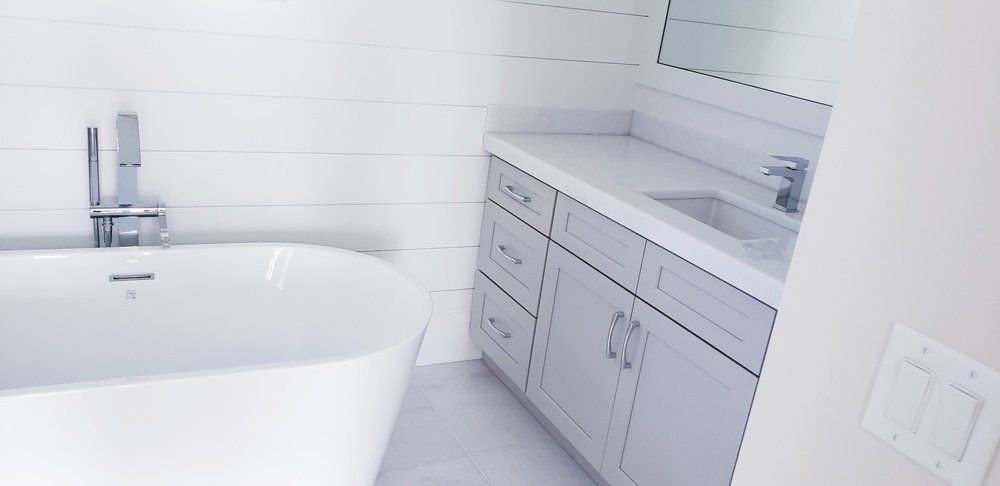 Bath Tub with Lavatory and Drawers — Naples, FL — Rain Forest Marble Inc.