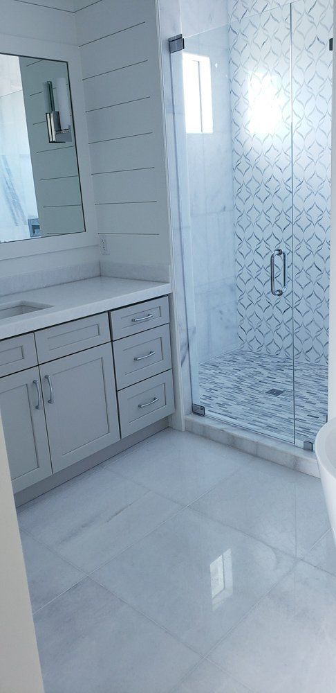 Fully Furnished White Bathroom — Naples, FL — Rain Forest Marble Inc.