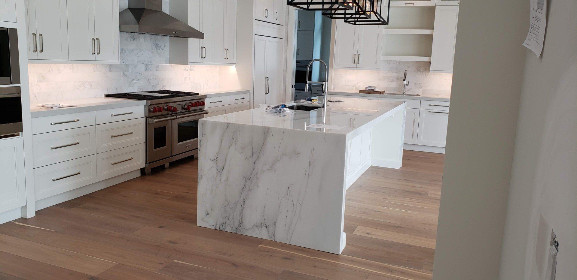 Kitchen Stove with Range Hood — Naples, FL — Rain Forest Marble Inc.