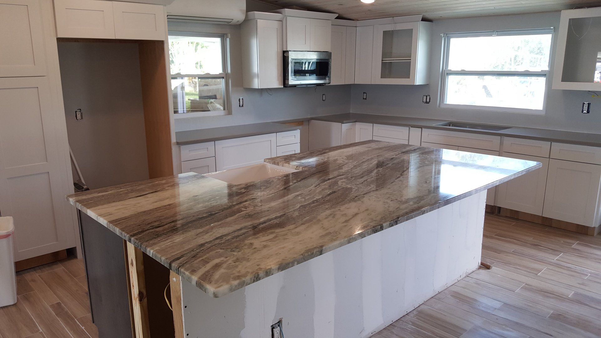 Classic Countertop — Naples, FL — Rain Forest Marble Inc.