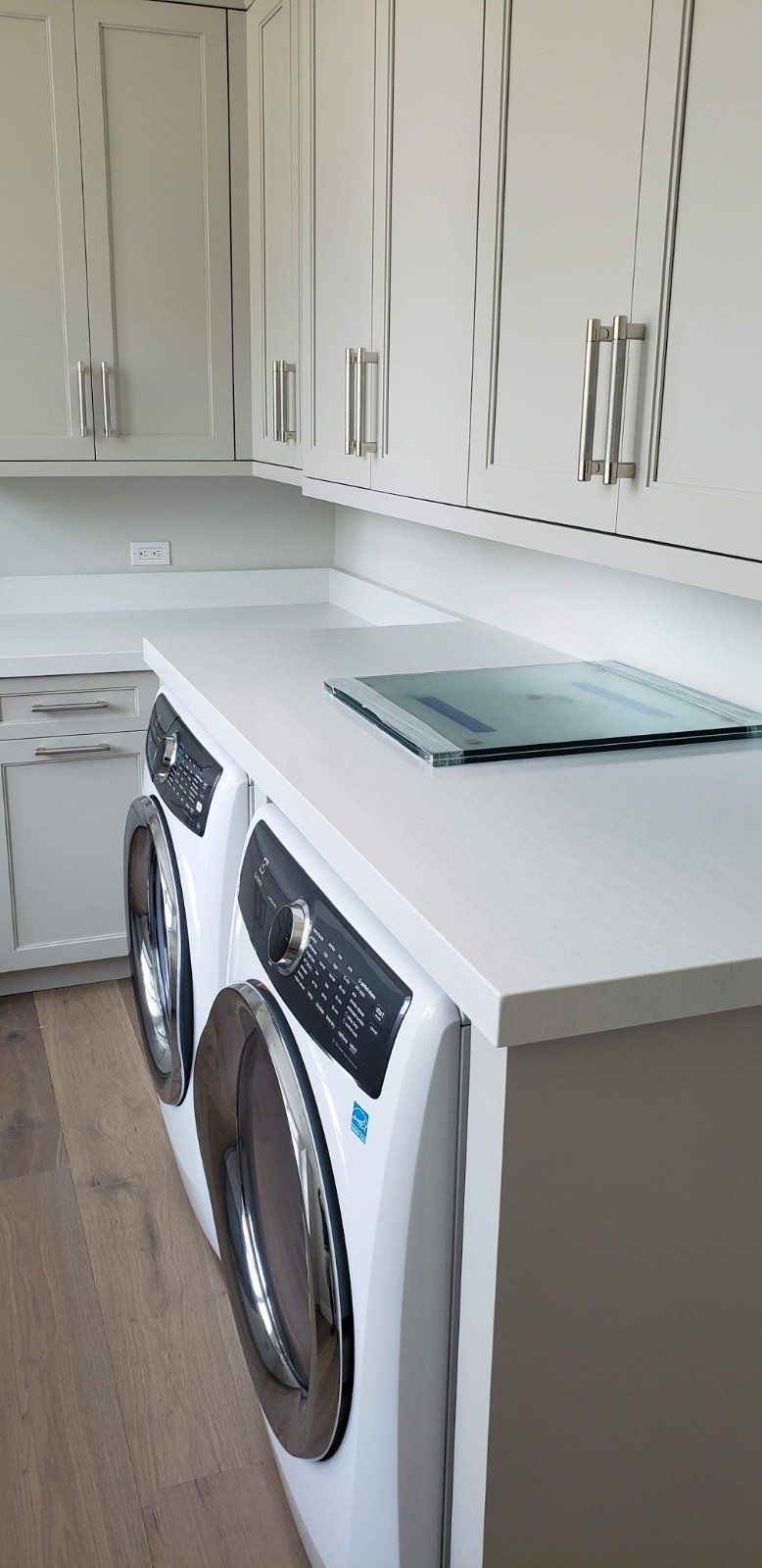 Modern Laundry Room and Kitchen — Naples, FL — Rain Forest Marble Inc.