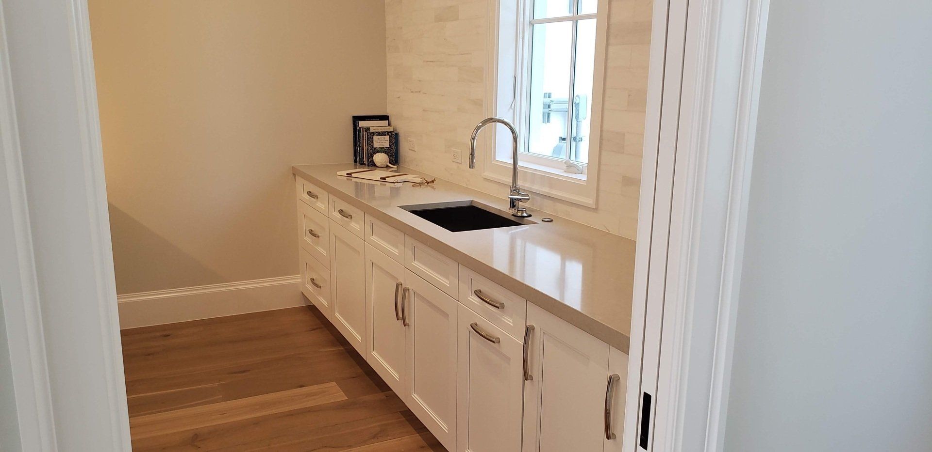 Single Counter Tops Kitchen — Naples, FL — Rain Forest Marble Inc.