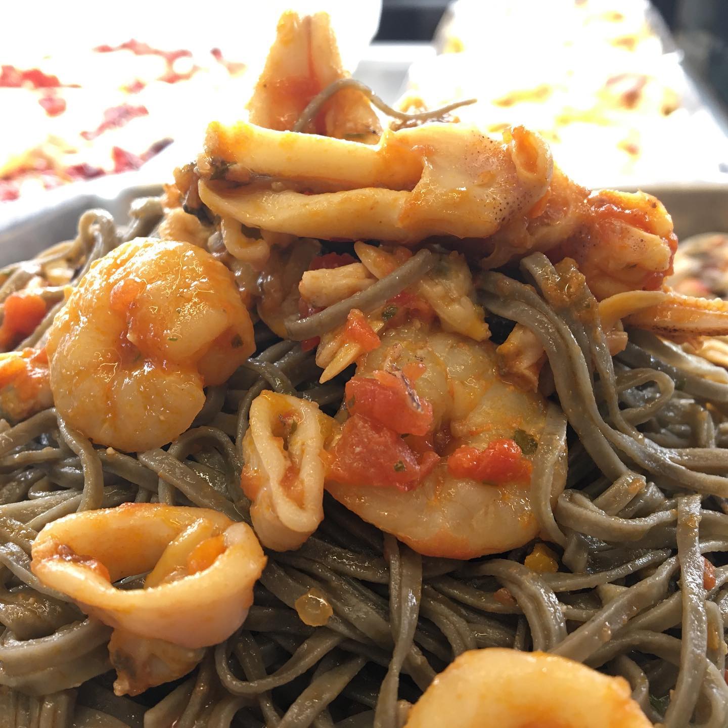 pasta con sugo di pesce