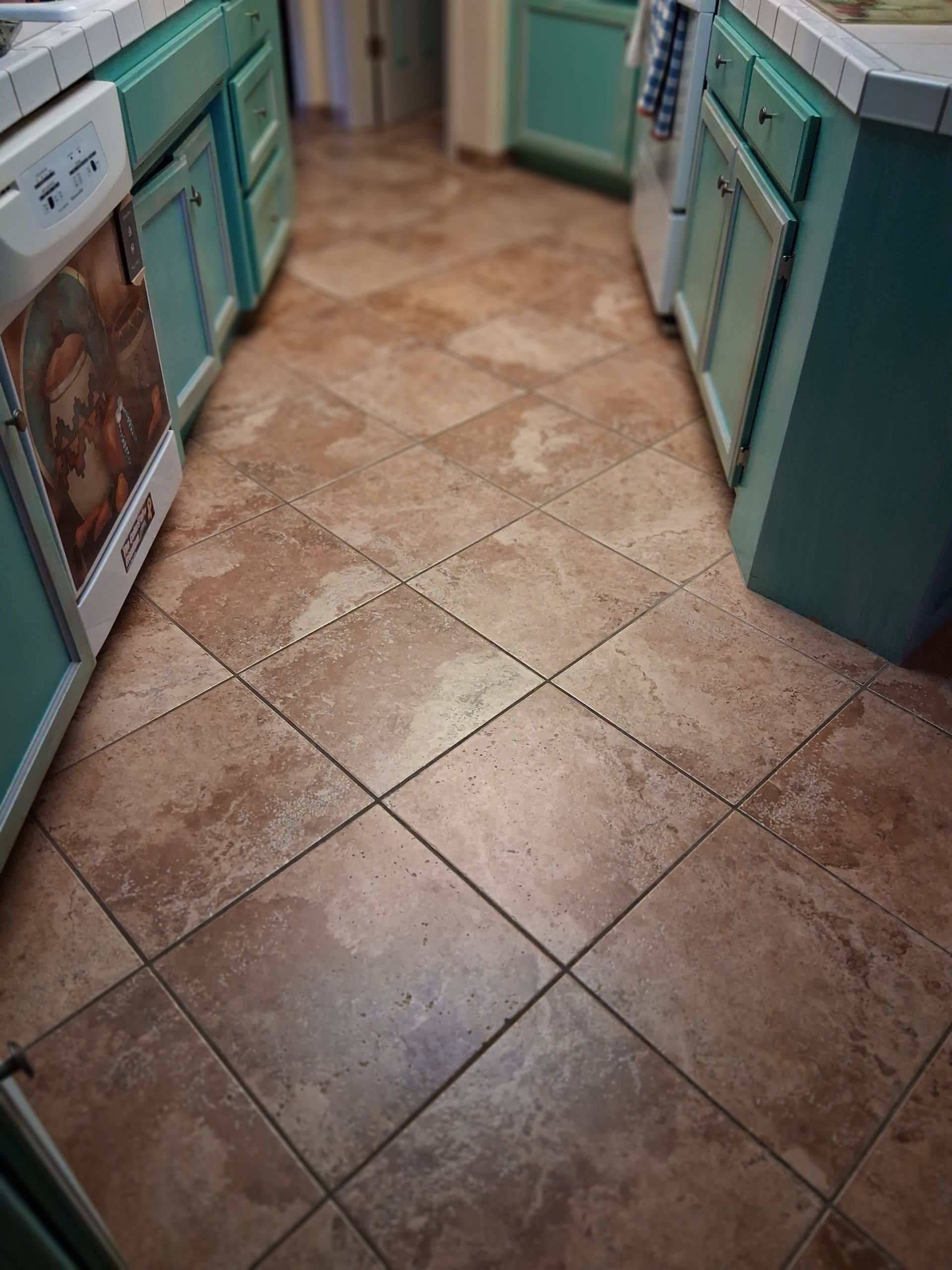 There is a corner bench in the shower.