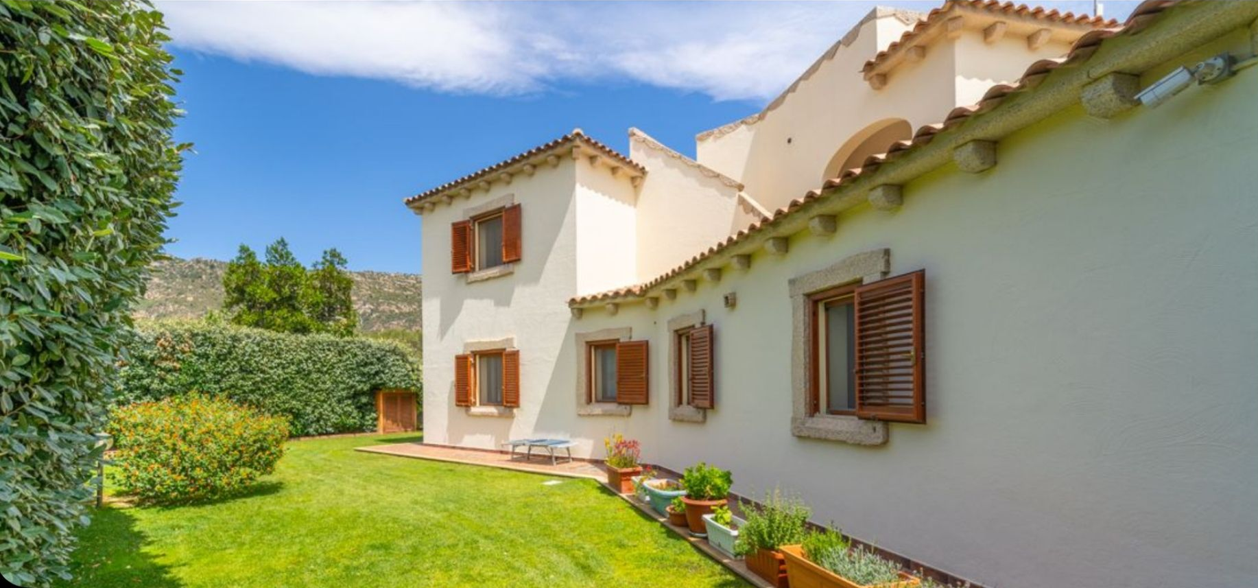 villa la pietra bianca sardegna
