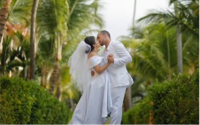 just married couple kissing each other