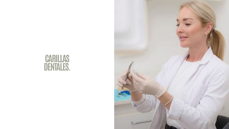 Profesional dental con guantes en una clínica blanca, preparando un instrumento junto al logotipo de “Garillas Dentales”.