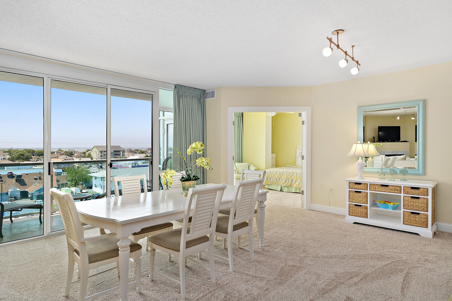 Condo 509 Dining Room