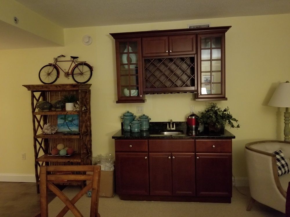 Condo 501 Wet Bar