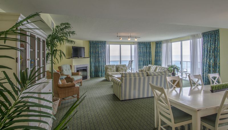 Condo 504 Dining and Living Room Area