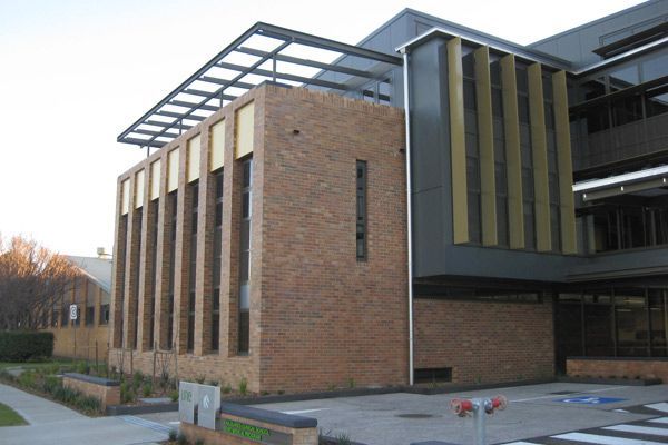 Full view of tablelands Clinical School building in Armidale