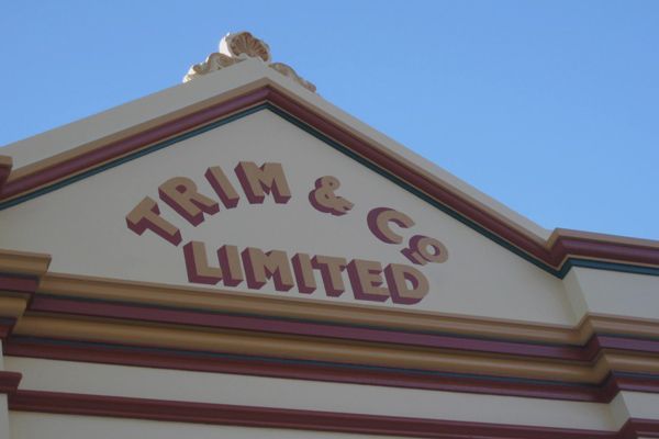 close view of painted logo on freeman house armidale. Commercial exterior paint work from Love Paint