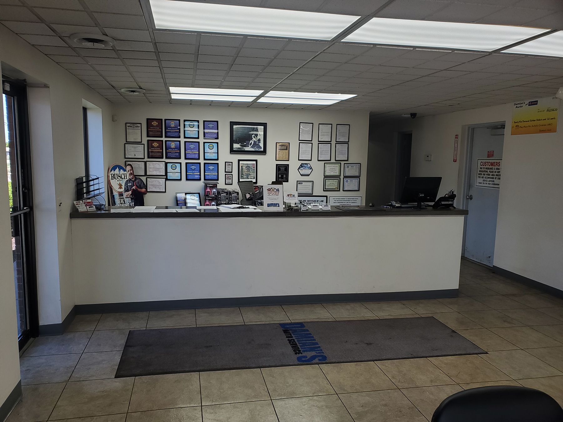 Our Reception Desk at Damian's Auto Service