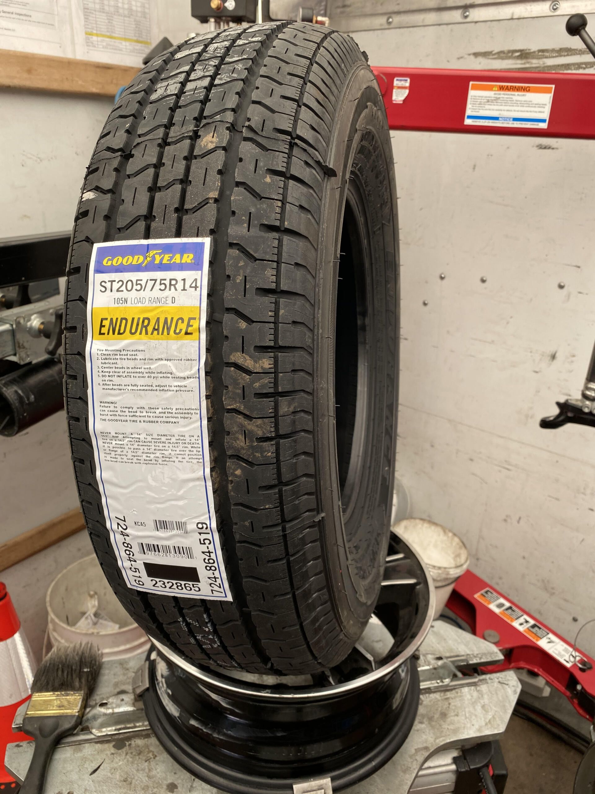 Picture of a brand new tire.