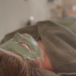 Natuurlijke gezichtsbehandeling