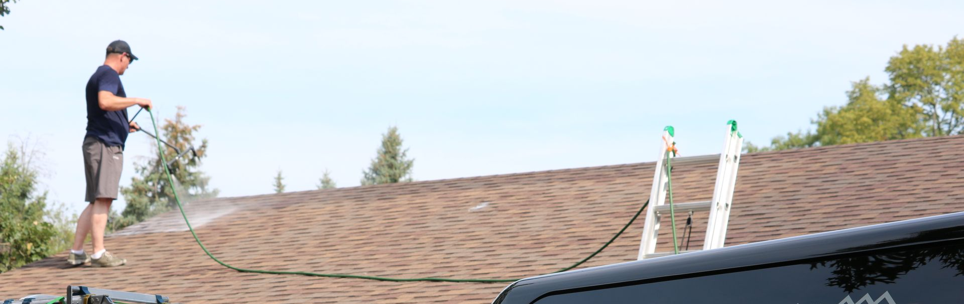 How to Choose the Right Roof Rejuvenation Service: A Homeowner’s Checklist