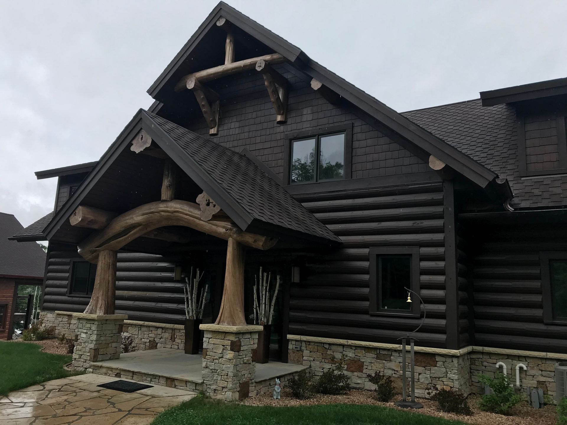 A Large Log Home – MN - Lifetime Staining and Log Restoration