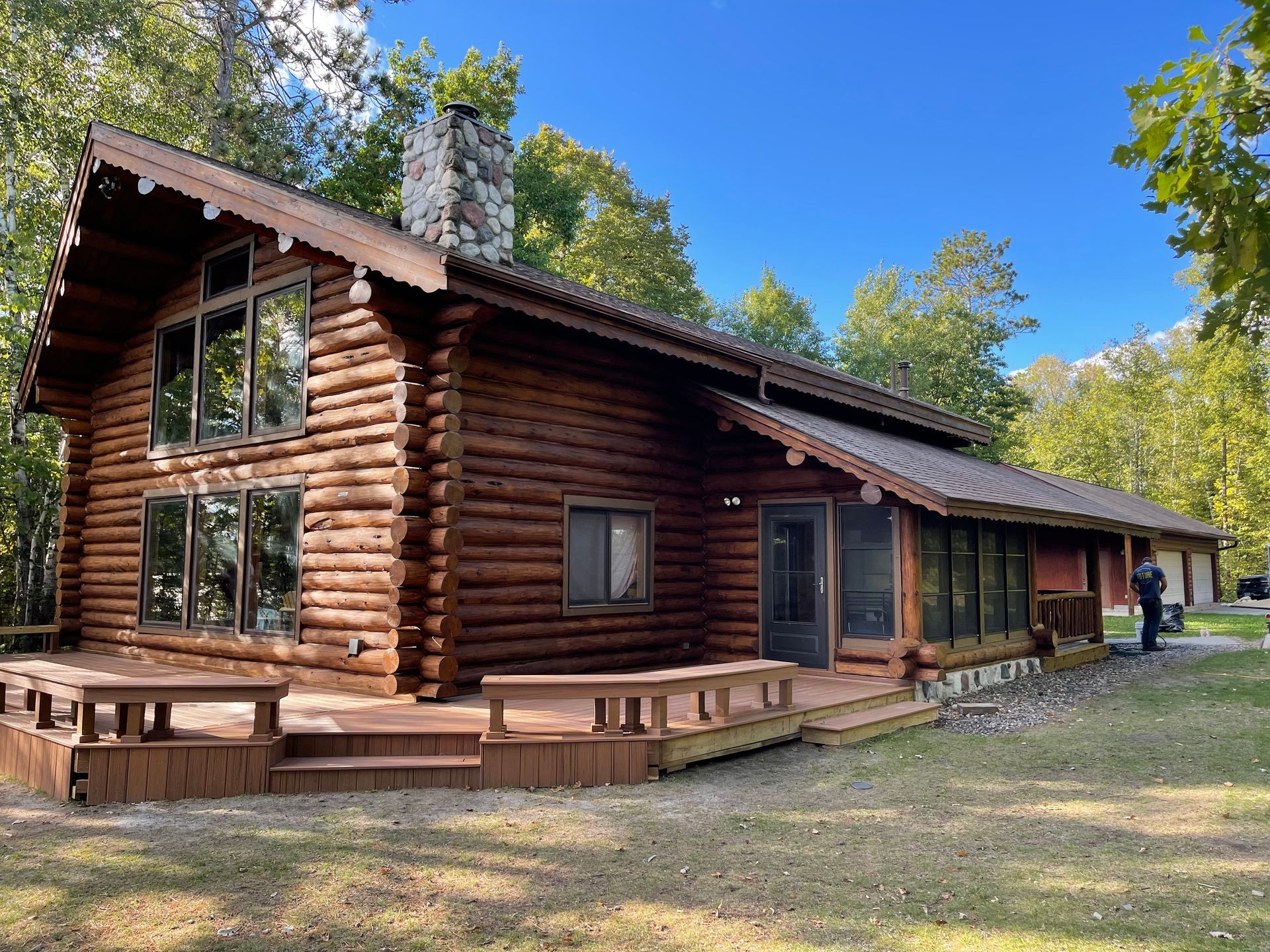 Large Log Cabin – MN - Lifetime Staining and Log Restoration