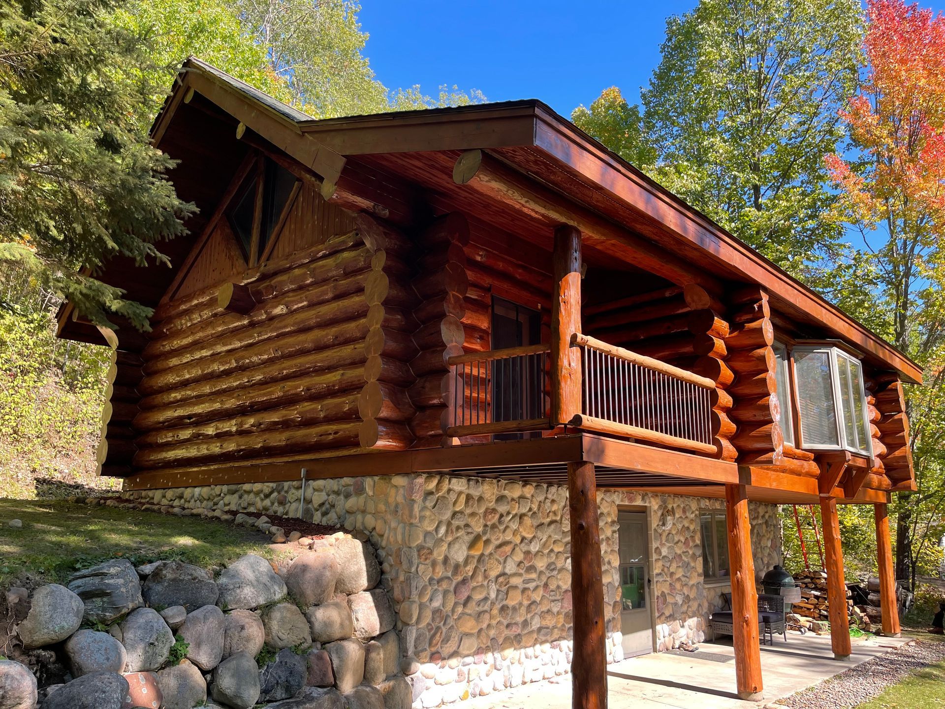 A Log Cabin – MN - Lifetime Staining and Log Restoration