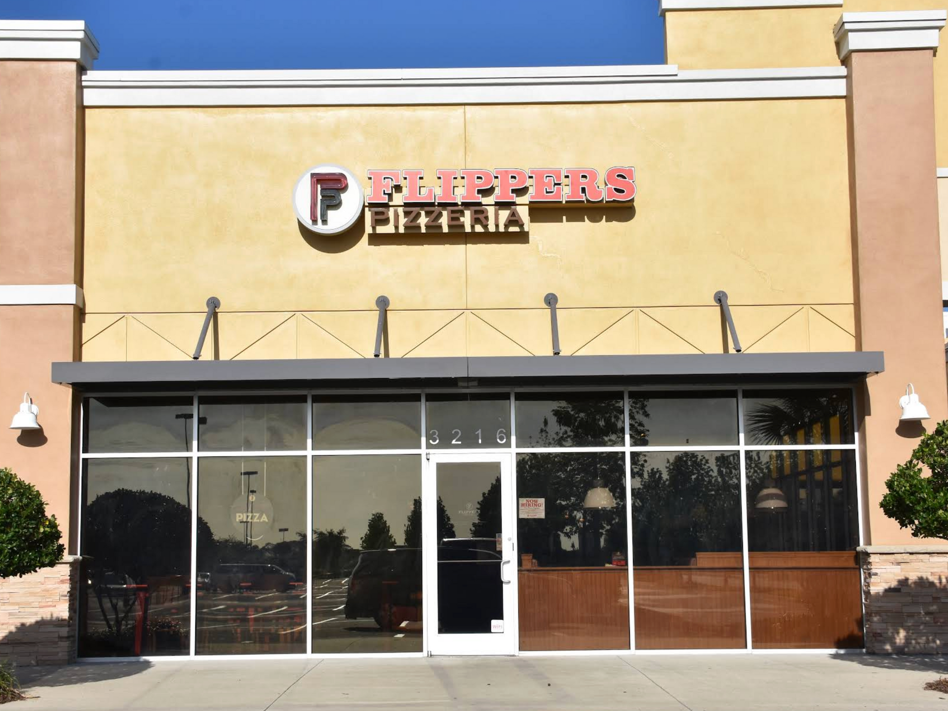 Flippers Pizza Co.Rolling Oaks in Kissimmee FL
