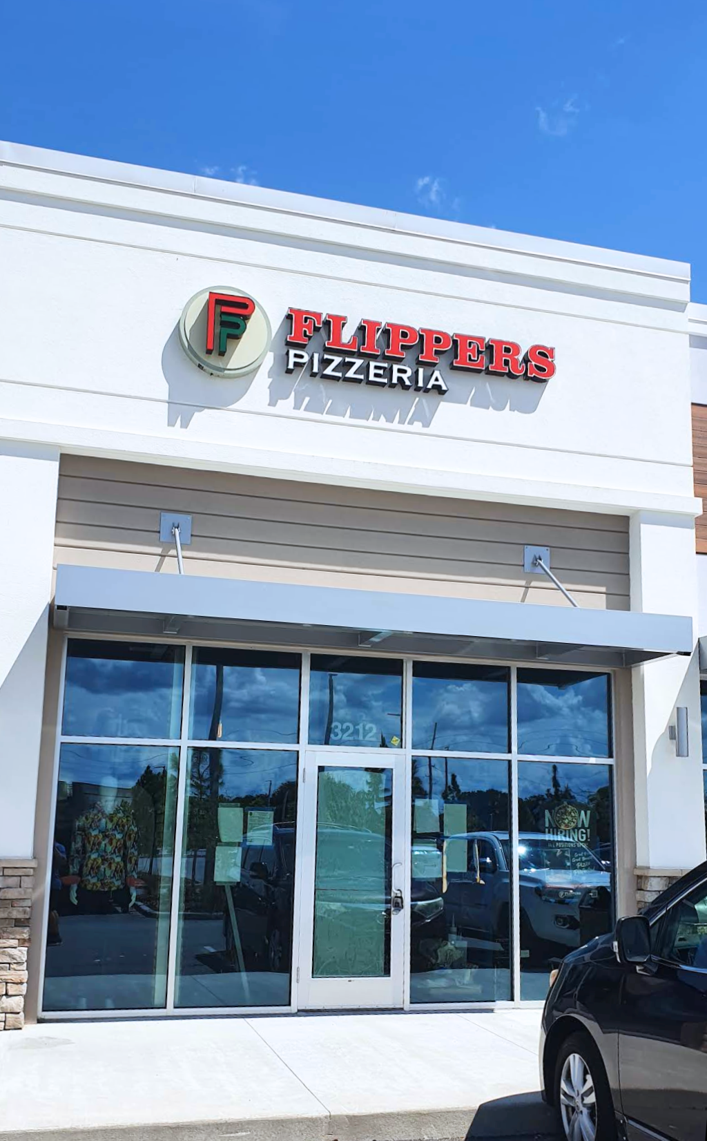 Flippers Pizza Co. Sunrise Plaza in Kissimmee FL