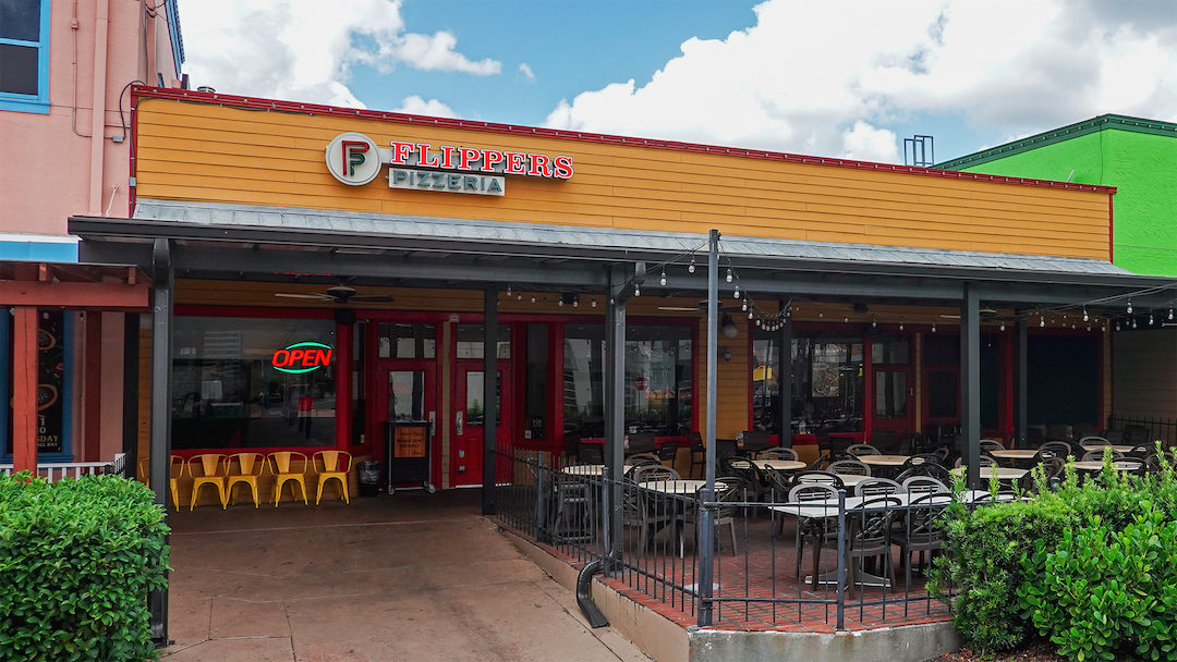 Flippers Pizza Co Old Town in Kissimmee FL