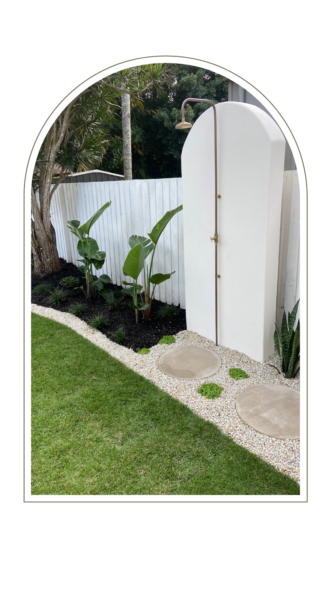 Outdoor shower backyard landscaping - Hardscaping Gold Coast