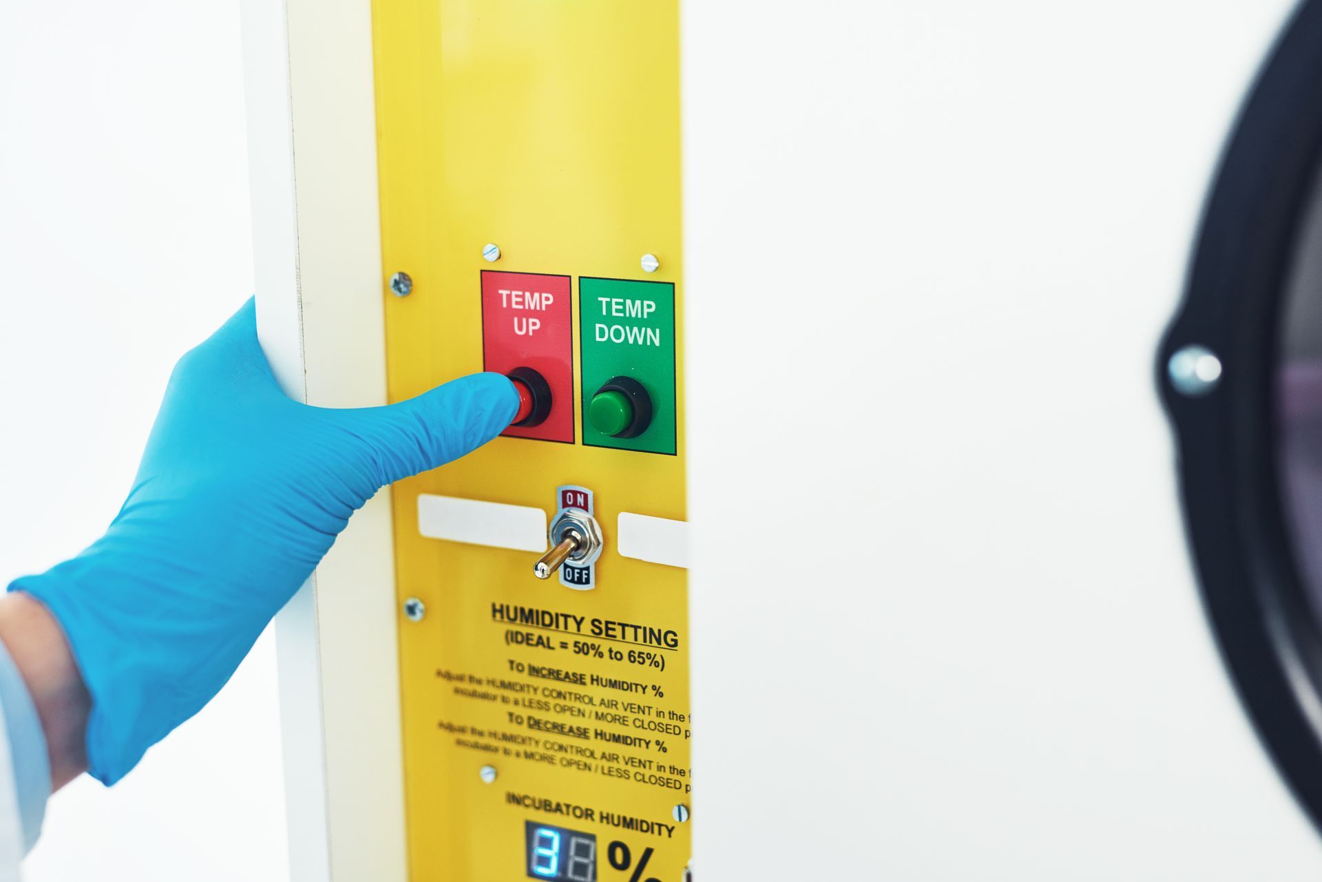 Environmental chamber control buttons for temperature and testing system. Environmental chamber control buttons for temperature and testing system.
