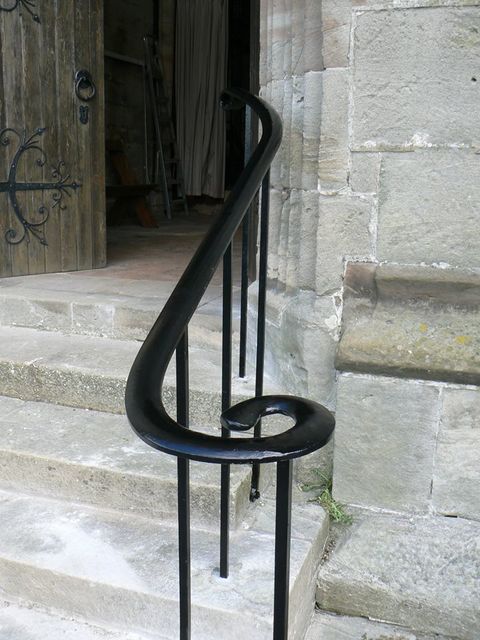 Midevil Hand Rails Blacksmith services Tibshelf, Alfreton, Derbyshire, Staffordshire ...