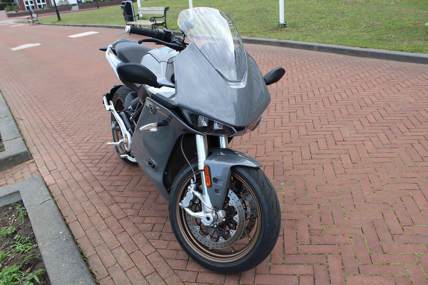 Zero SR/S - Zero Motorcycles