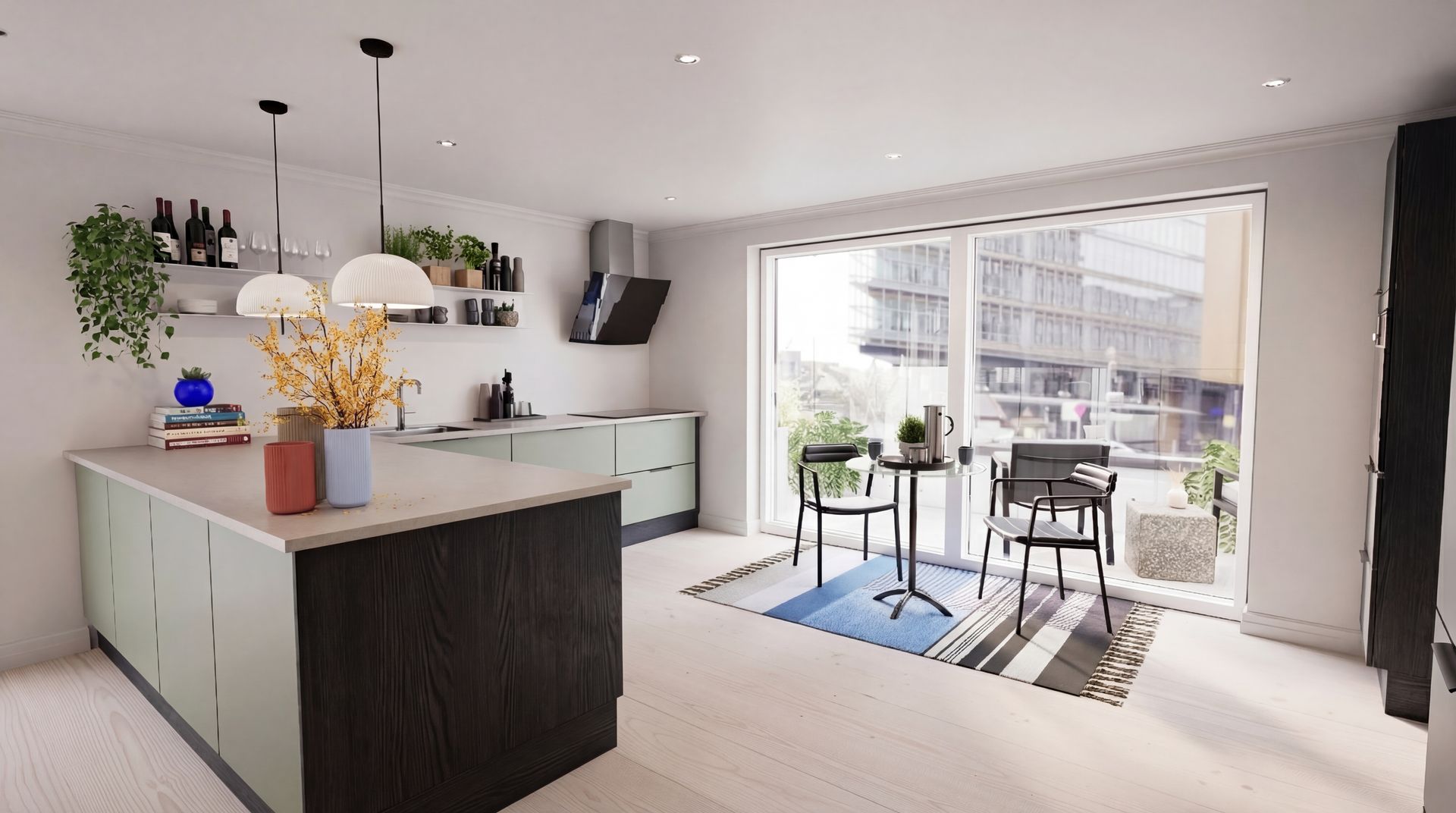 Et moderne køkken med en mørk træø, salviegrønne skabe, hængende pendellamper og en spiseplads ved en vitrine.