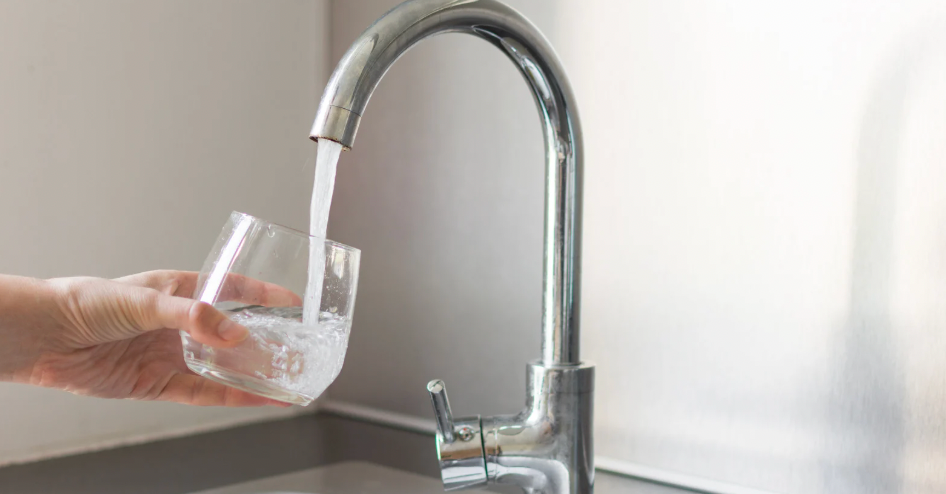 Well Water vs. Municipal Water: Pros, Cons, and Considerations