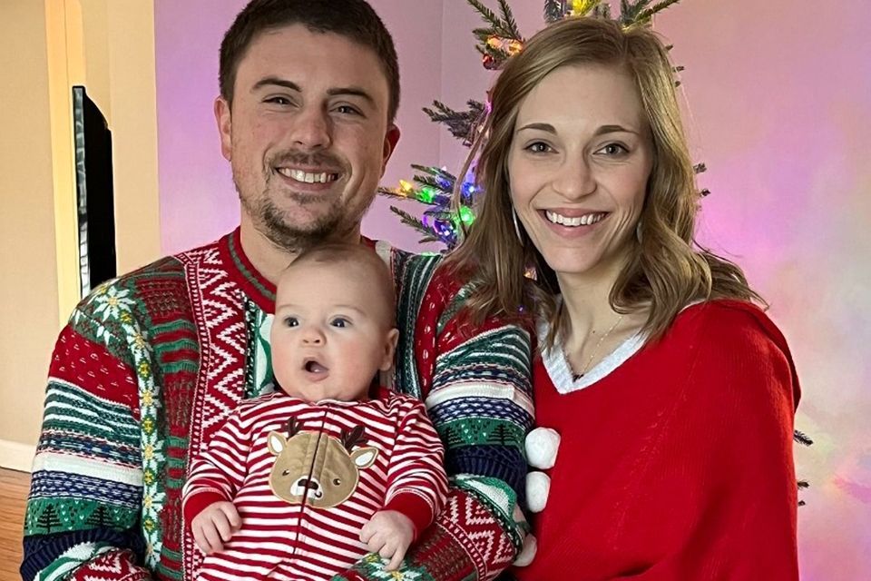 Alumni Christmas family photo
